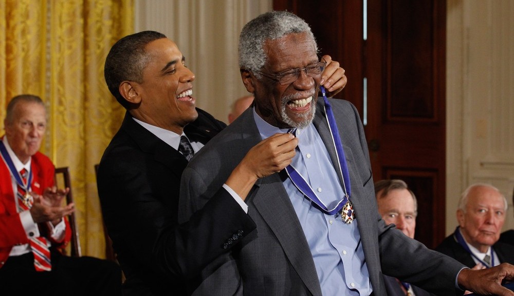 Entenda o impacto social de Bill Russell na luta contra o racismo
