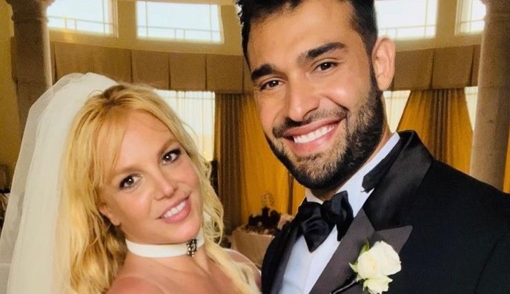 Britney Spears comemora os dois meses de casada com Sam Asghari
