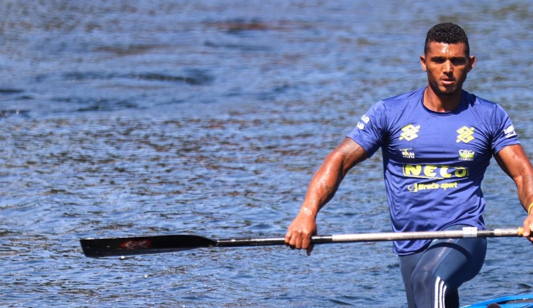 Isaquias Queiroz vence com folga e conquista medalha de ouro no Mundial de canoagem