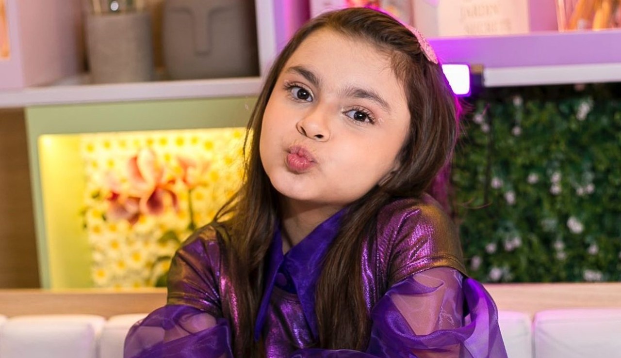 Ciça Braga, o talento mirim que promete ser uma grande revelação, tem agendado dois lançamentos musicais até o final do ano