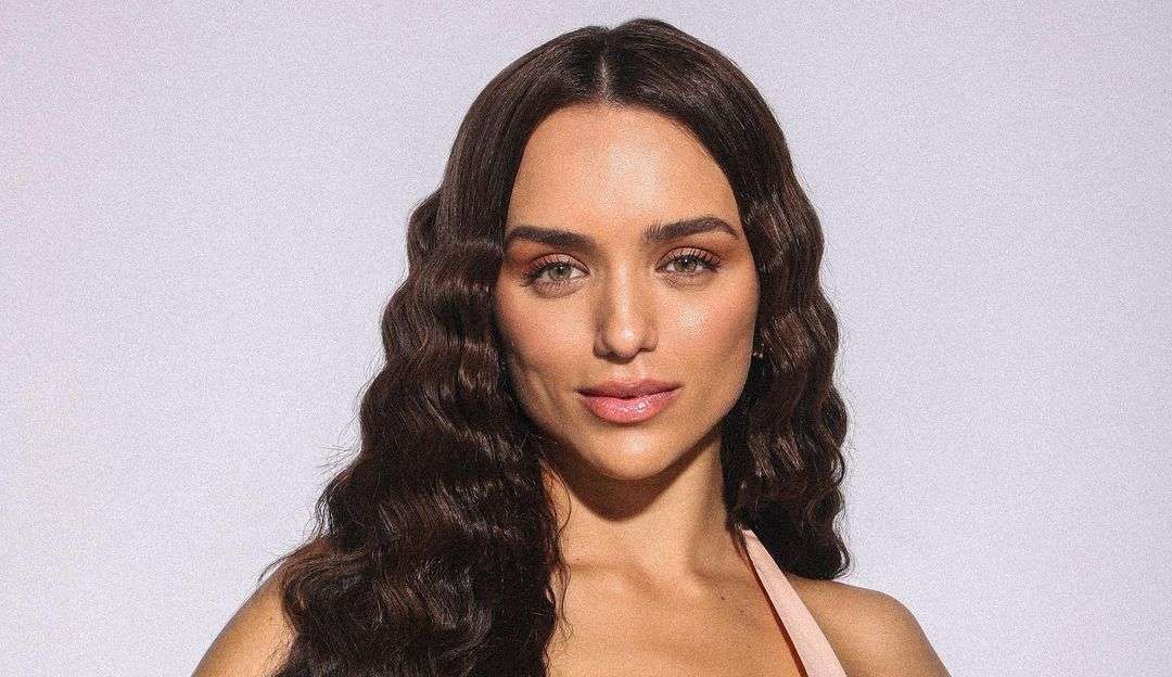 Após revelar que está namorando José Loreto, Rafa Kalimann fala sobre a importância do sexo em sua vida