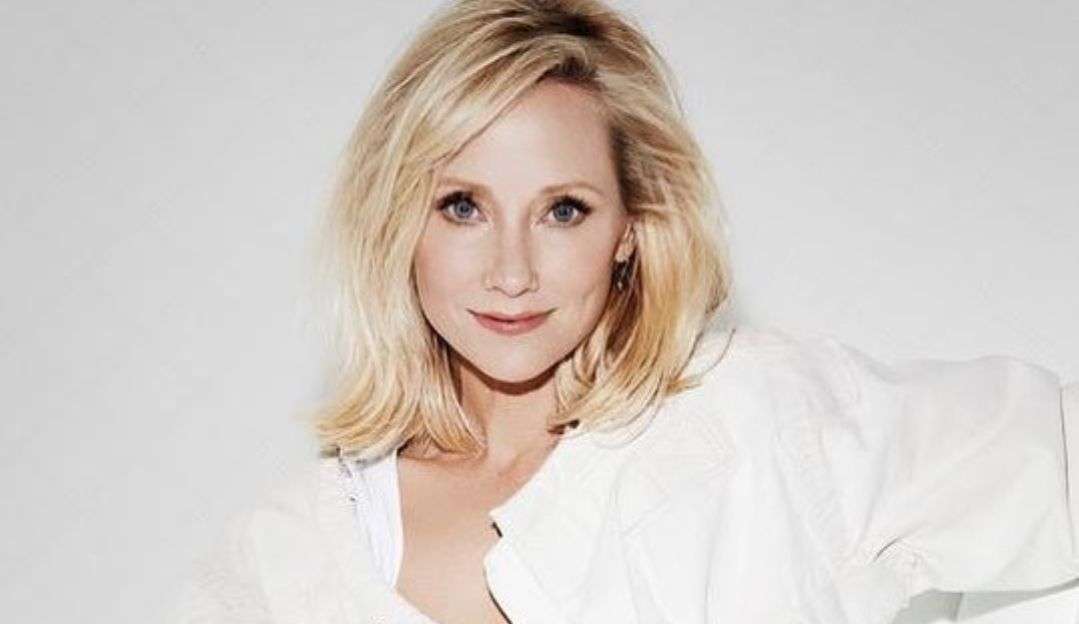 Anne Heche dirigia sob efeito de cocaína, afirma site