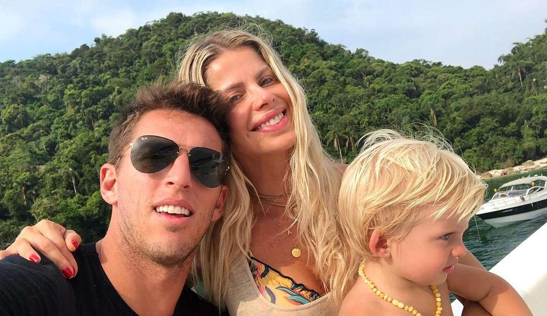 Amaury Nunes usa redes sociais e nega acusações de traição contra Karina Bacchi