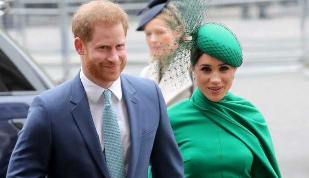 Harry e Meghan Markle renunciam oficialmente todos os cargos da coroa britânica