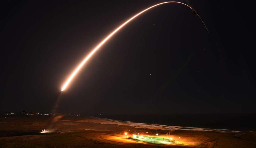 Força Aérea dos EUA faz teste com o míssil nuclear Minuteman III