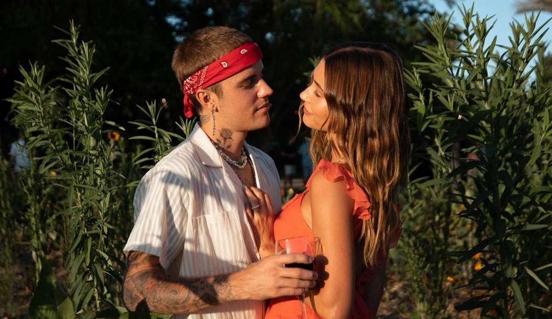 Em entrevista, Hailey Bieber abriu o coração sobre casamento com Justin Bieber