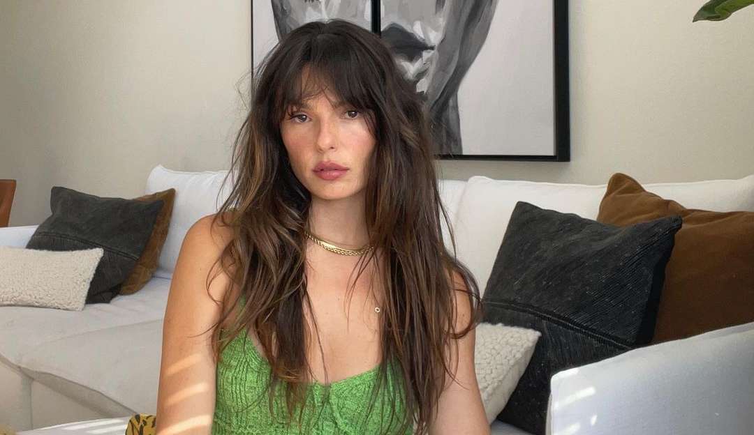 Isis Valverde fica emocionada com primeiro dia de aula do filho nos EUA