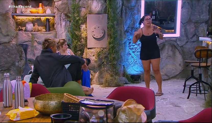 Confira os 10 momentos em que a revolta rolou solta na Ilha Record