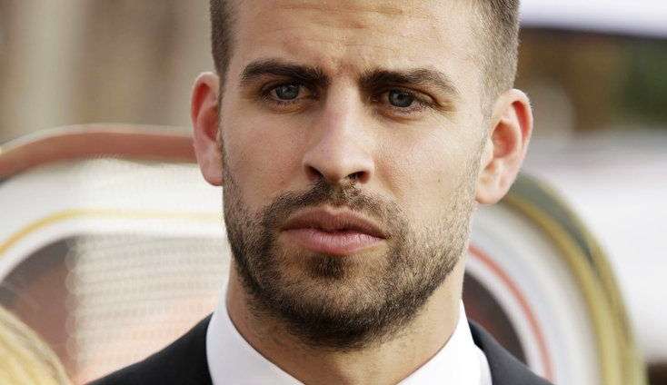 Divorciado, Gerard Piqué surge com novo affair