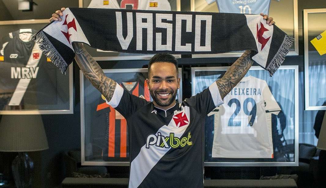 Alex Teixeira não teve o início esperado pelos torcedores do Vasco