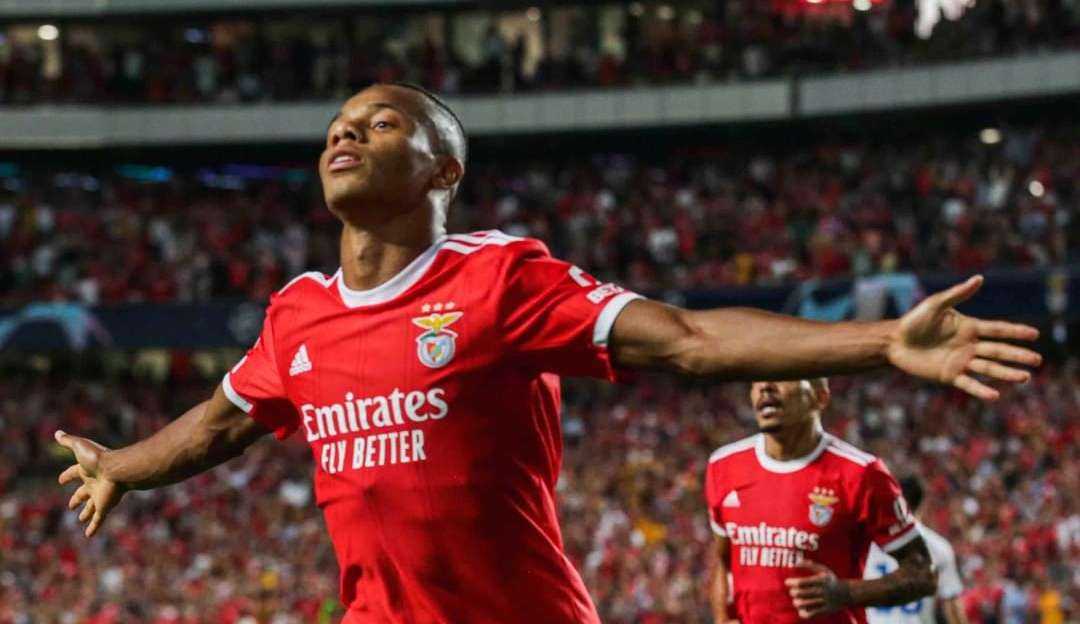 Benfica derrota o Dynamo de Kyev e garante vaga na fase de grupos da Liga do Campeões