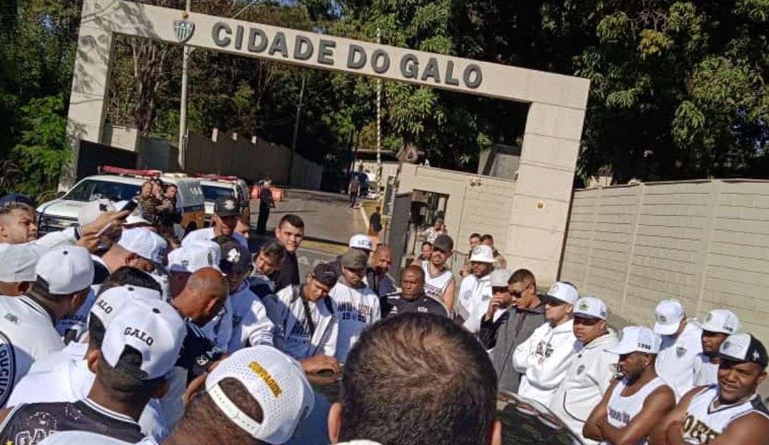 Torcedores do Atlético MG cobram melhora no time