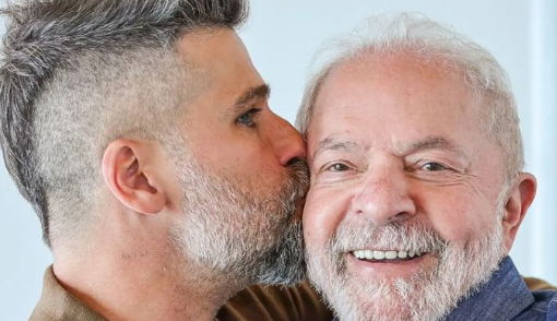 Ao se encontrar com Bruno Gagliasso Lula exalta o ator e sua esposa