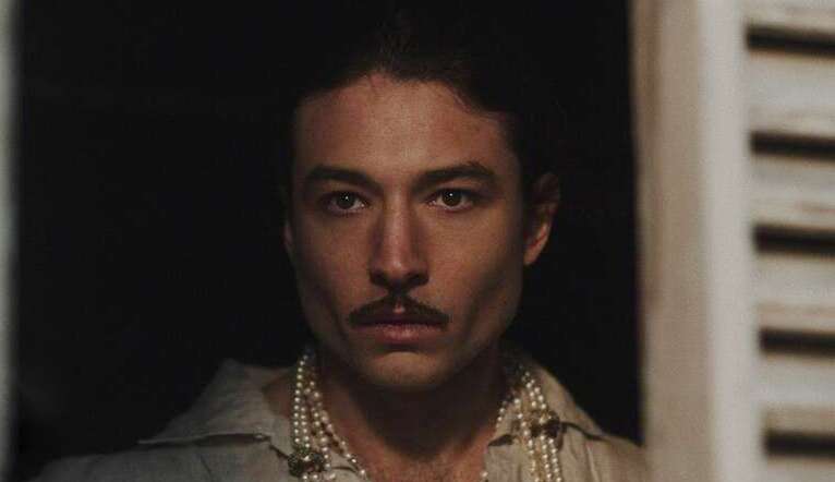 Ezra Miller aparece como Salvador Dali em cinebiografia