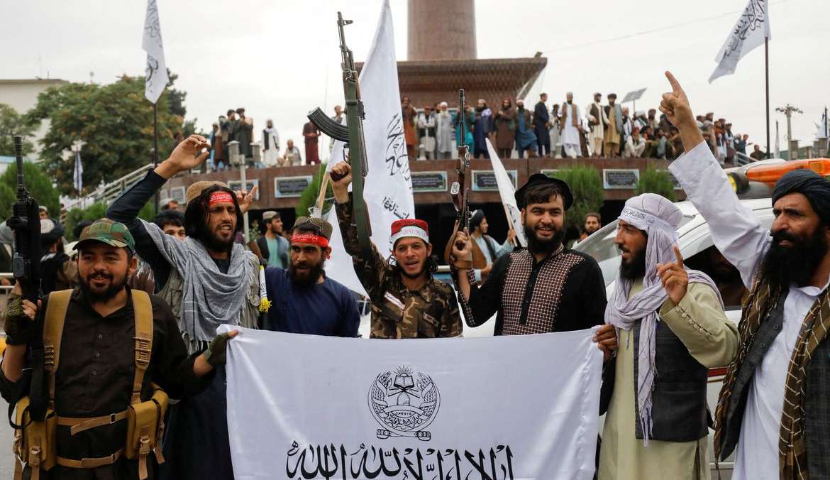 Talibã comemora um ano de saída das tropas americanas do Afeganistão