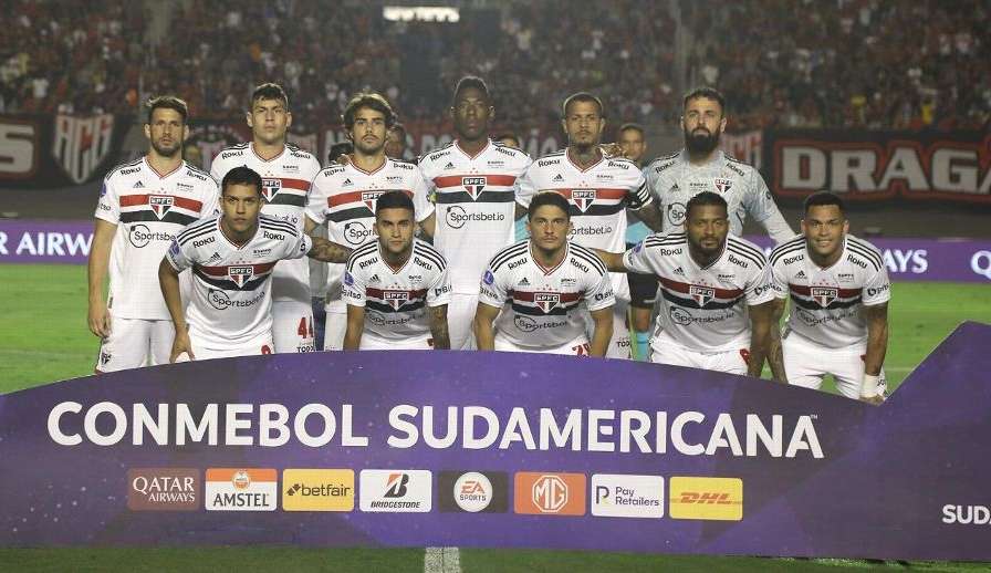 Torcida do São Paulo perde a paciência e pede saída de Igor Gomes e xinga Jandrei após derrota em Goiás