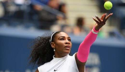 Serena Wiliams influencia a moda e usa modelos exclusivos para se expressar