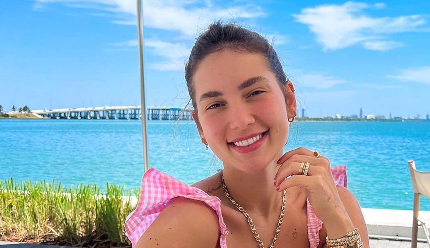 Virginia Fonseca entra no berço da filha e encanta seguidores