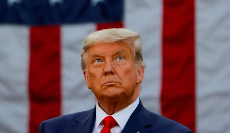 FBI apreende documentos confidenciais em Mansão de Donald Trump