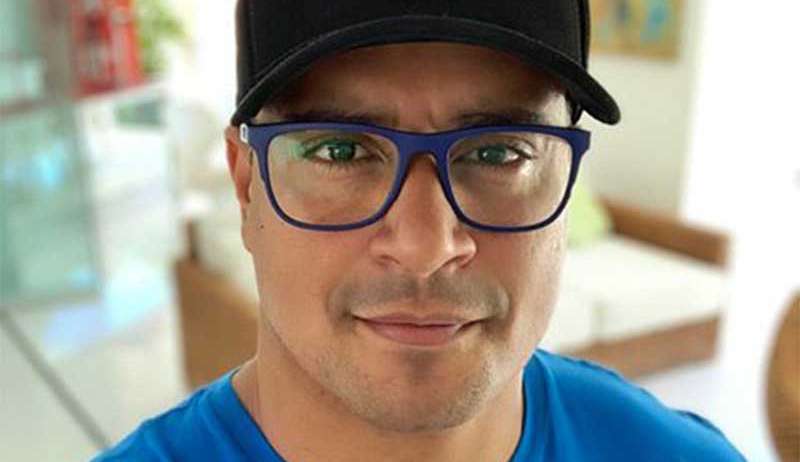 Xanddy faz apelo após ônibus do Harmonia do Samba ser assaltado: “Devolva os pertences”