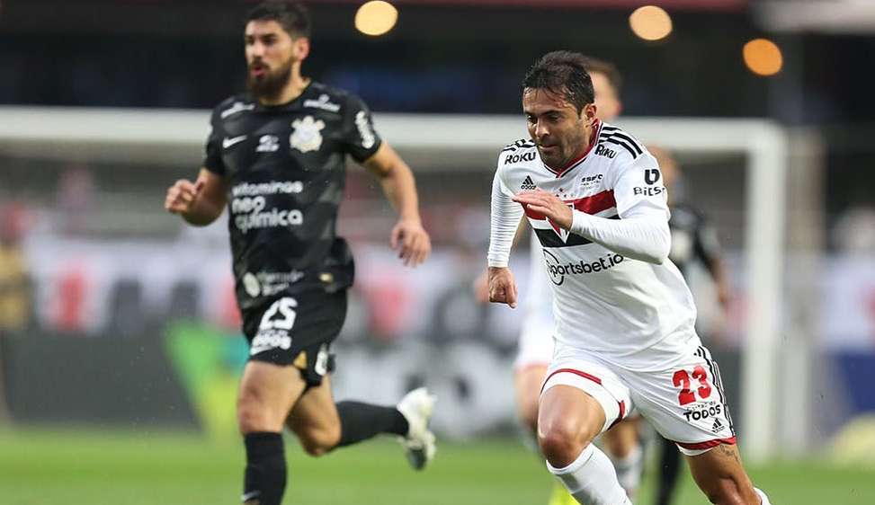 São Paulo e Corinthians ficam no empate em clássico paulista