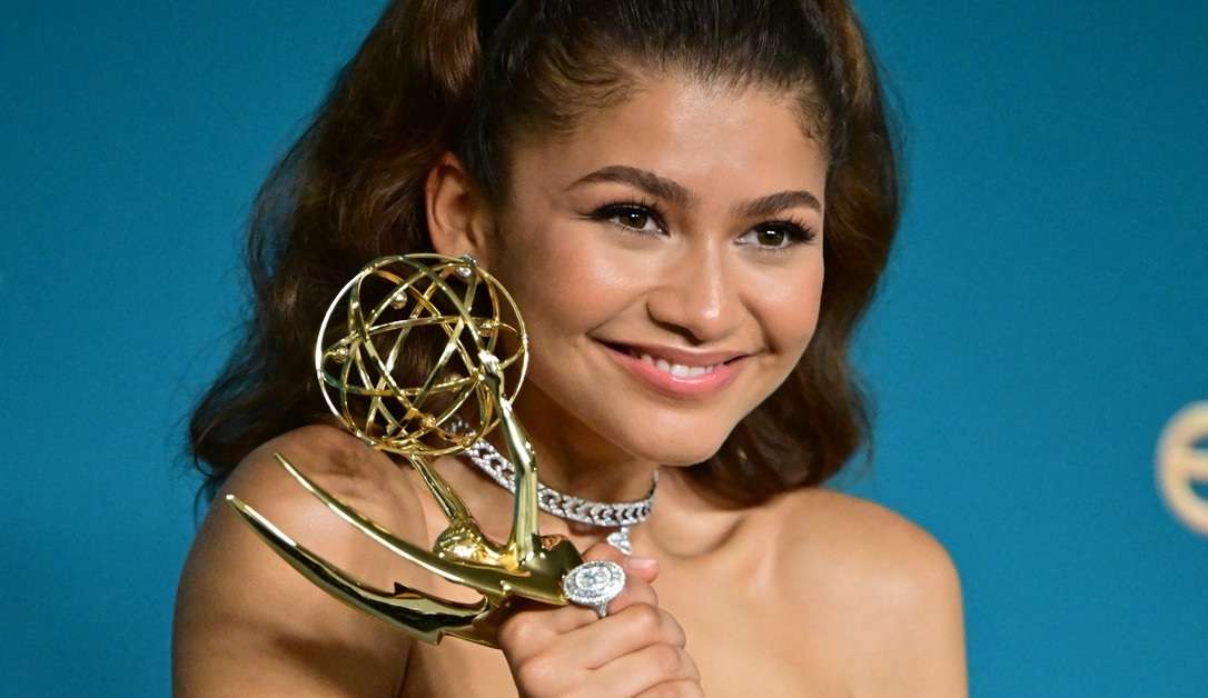 Zendaya ganha pela segunda vez Emmy de Melhor Atriz e quebra recorde
