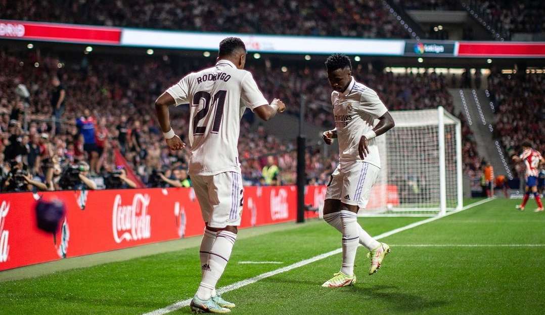 Após análise, LaLiga irá denunciar cânticos racistas feitos contra Vini Jr