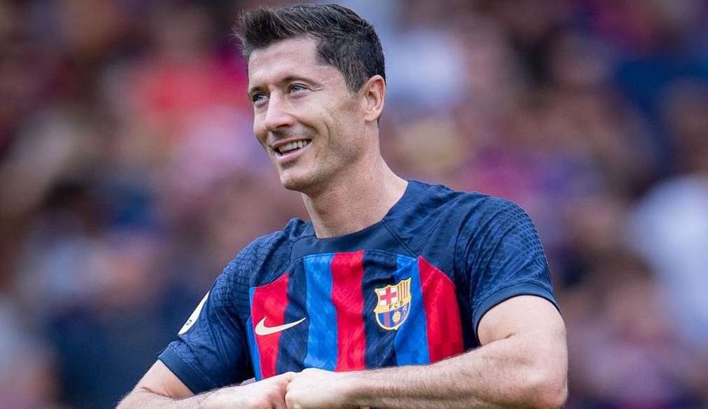 Lewandowski fala sobre sua autoestima no Barcelona e proximidade da Bola de Ouro