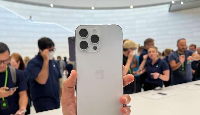 Conheça o chip virtual do novo IPhone