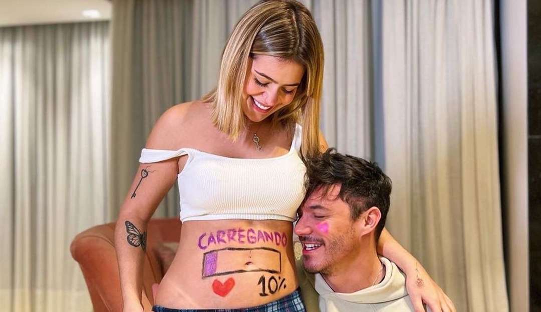 Viih Tube anuncia que está gravida