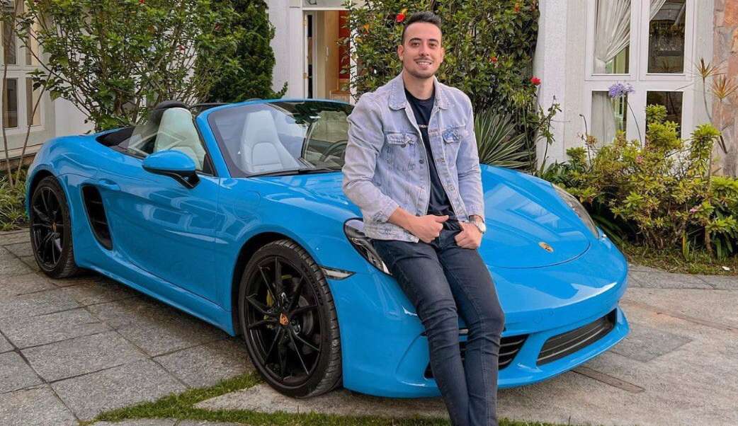De viagens a carros importados, conheça a história de vida do influenciador Gabriel Santini