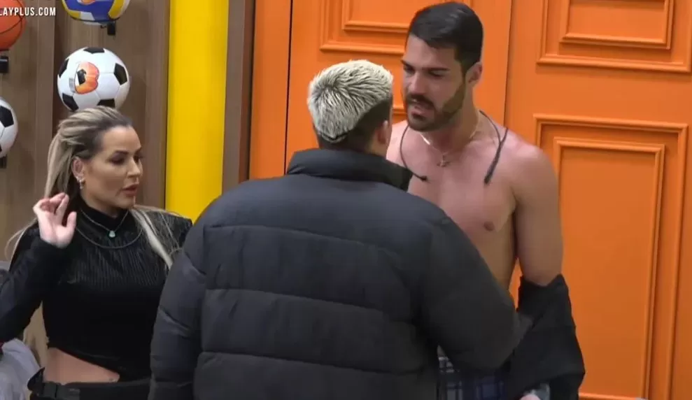 A Fazenda: Shay e Tiago brigam após a formação da primeira roça