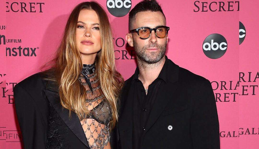 Adam Levine estaria tentando salvar seu casamento após acusações de traição