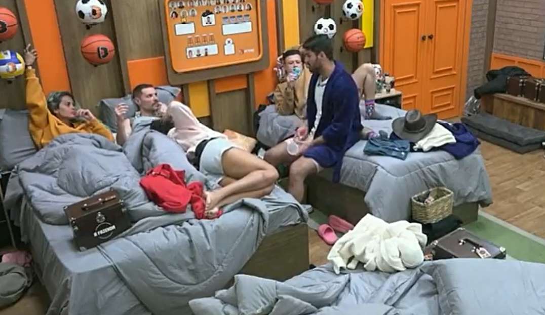 A Fazenda: Roça definida e peões analisam cenário para eliminação