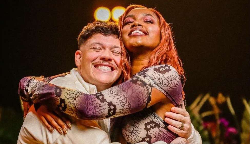 Ferrugem e IZA juntos no pagode “Me Perdoa”