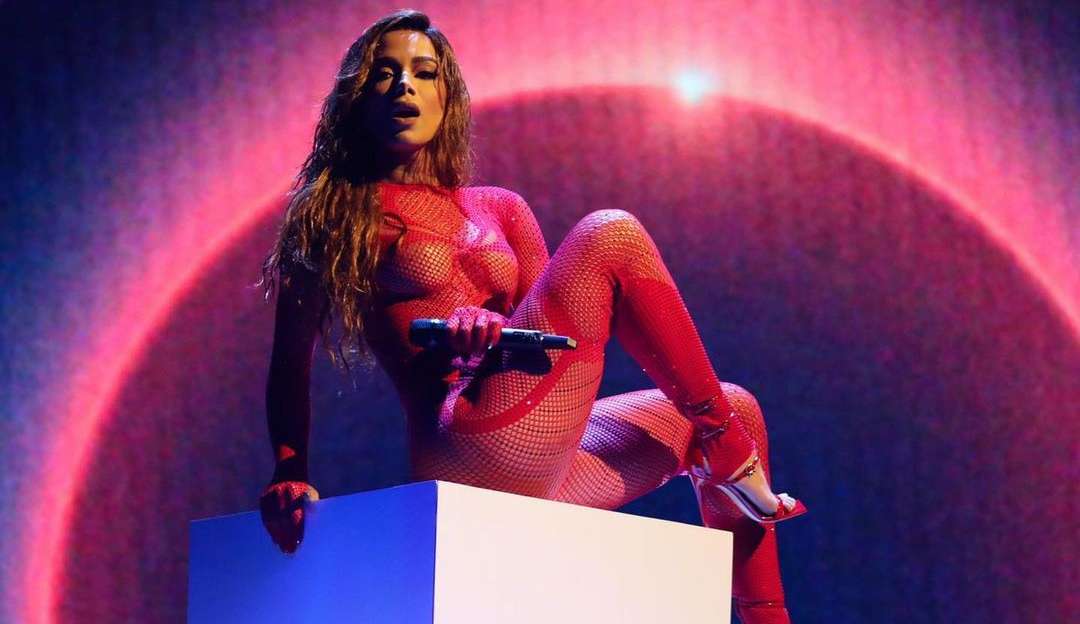Vanity Fair dispara elogios para Anitta e a define como ‘’Beyoncé feita no Rio’’