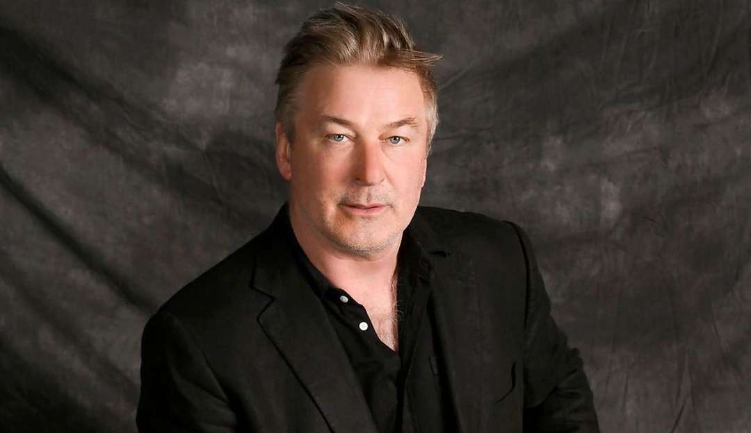 Alec Baldwin pode ser indiciado em outubro por tragédia em set de “Rust”