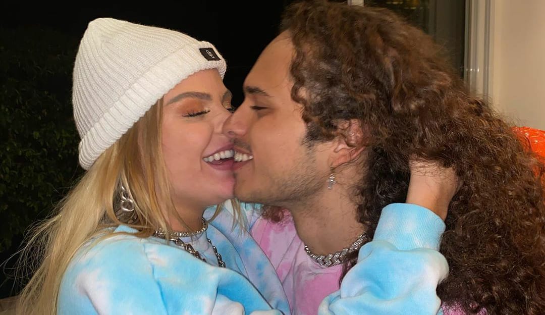 Luísa Sonza e Vitão assumem namoro através do Instagram