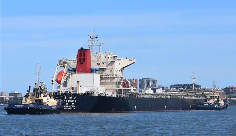 Navio no Vietnã: doze marinheiros morrem por intoxicação alimentar