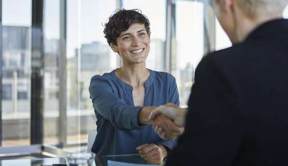 Confira essas dicas para driblar o profissional introvertido que há em você