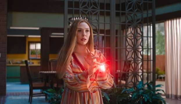 Elizabeth Olsen abre o coração e relata primeiro ataque de pânico aos 21 anos