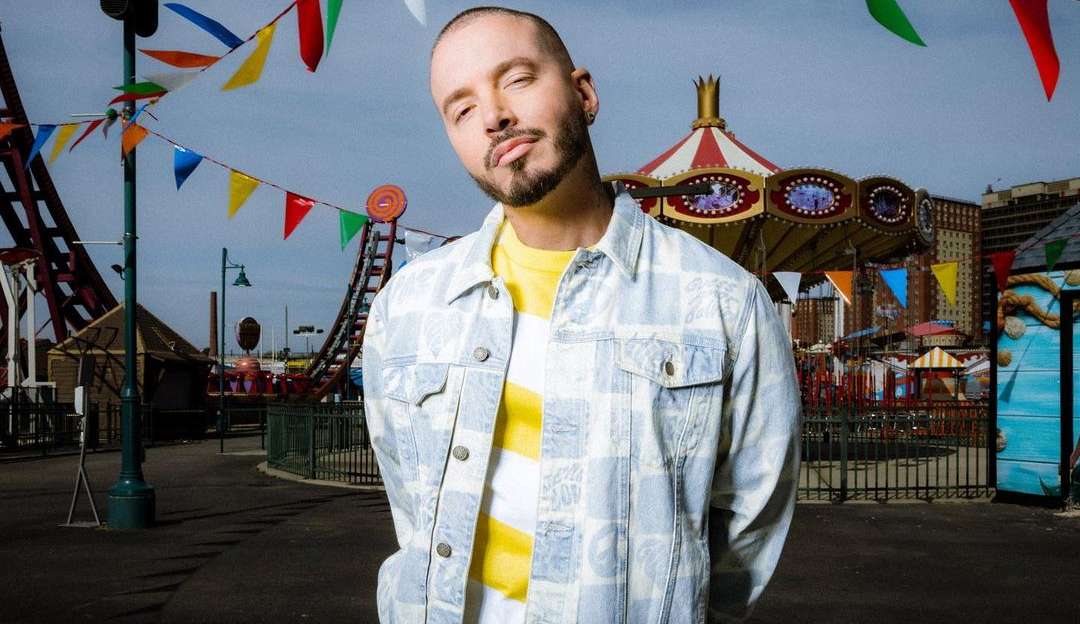J Balvin traz energia do reggaeton no show em São Paulo