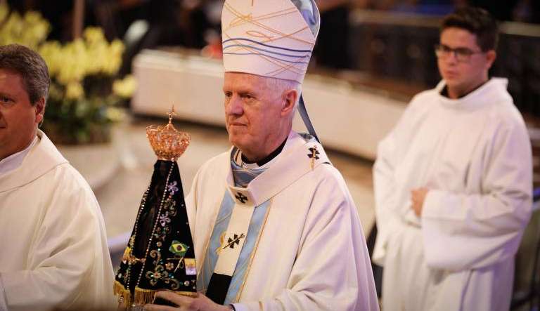 Durante sermão arcebispo de Aparecida incentiva brasileiros a votarem