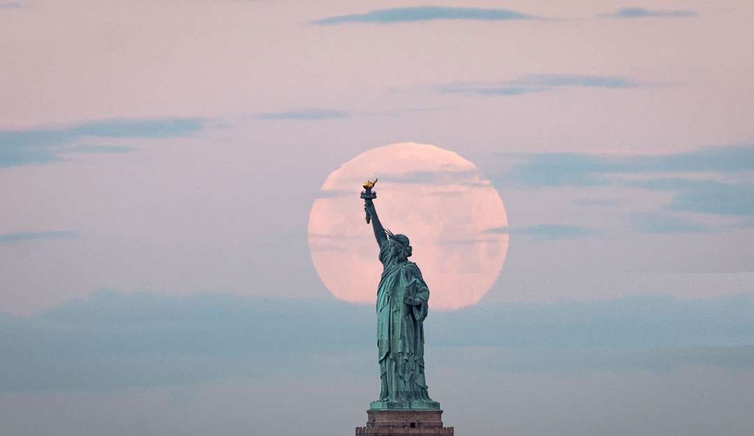 Coroa da Estátua da Liberdade é reaberta para visitação em Nova York