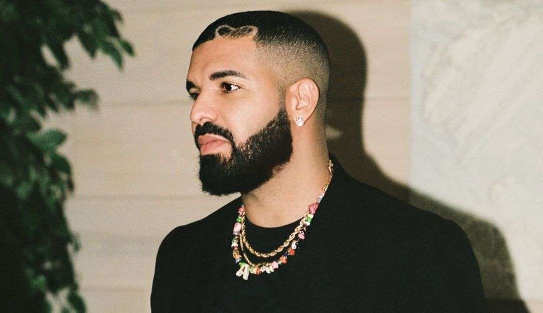 Drake sofre críticas ao divulgar participação no Lollapalooza Brasil