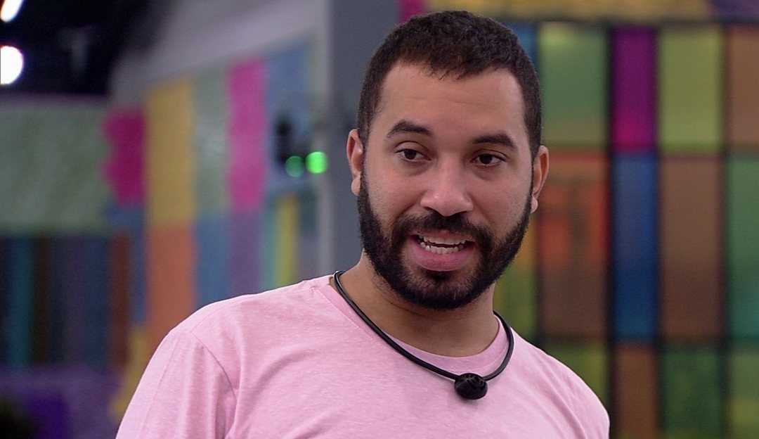 Gilberto explica sobre fake news no BBB21