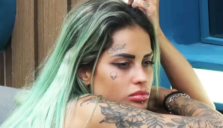 Tati Zaqui falou sobre ameaças do reality “A Fazenda” após saída