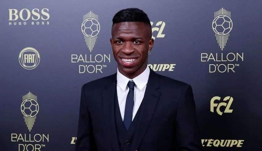 Vini Jr. fica no Top 10 dos melhores jogadores do mundo