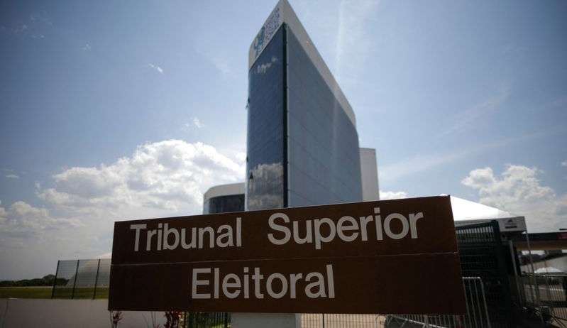 TSE recebe mais de 500 alertas diários de fake news no 2º turno