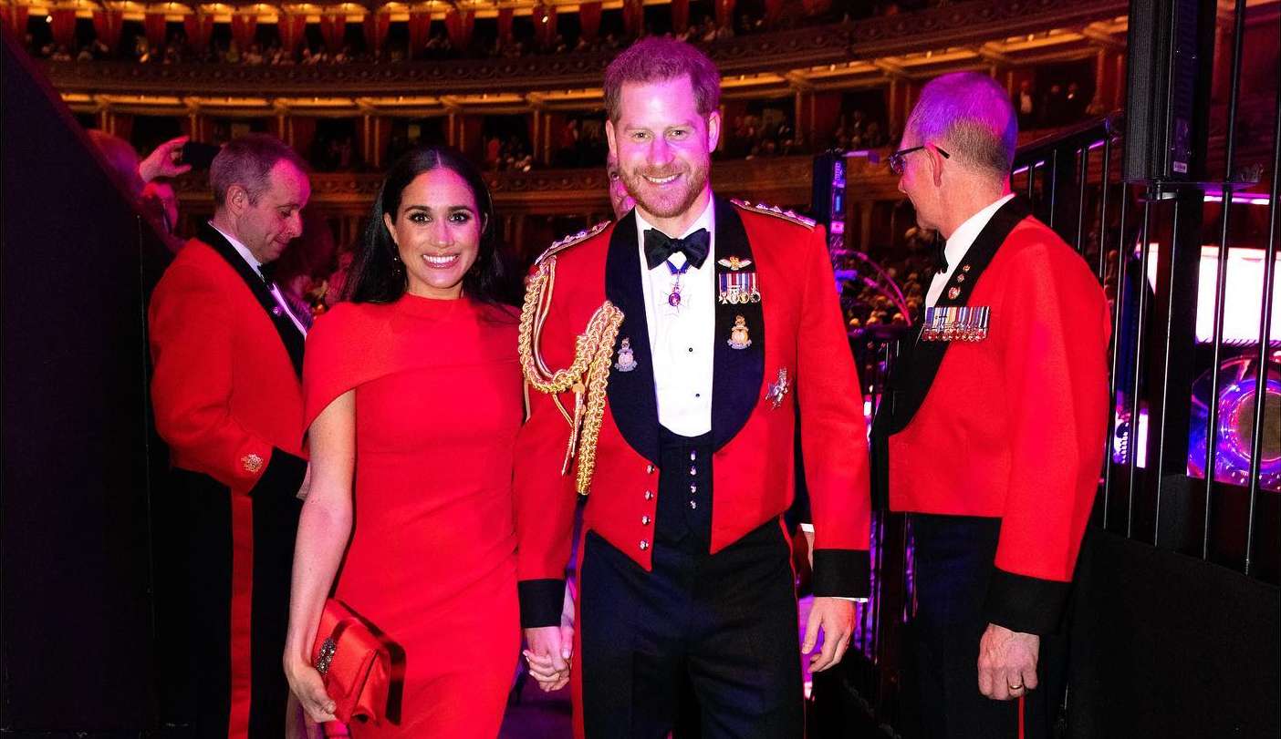 Príncipe Harry revela fazer terapia durante evento na Califórnia